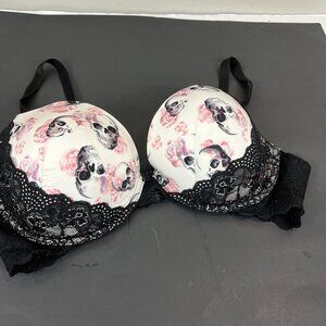 Women's Torrid skull print Padded Bra Size 42D